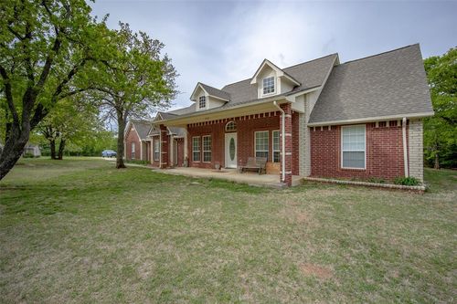 2400 Whiteoak Dr, Blanchard, OK, 73010-3578 | Card Image