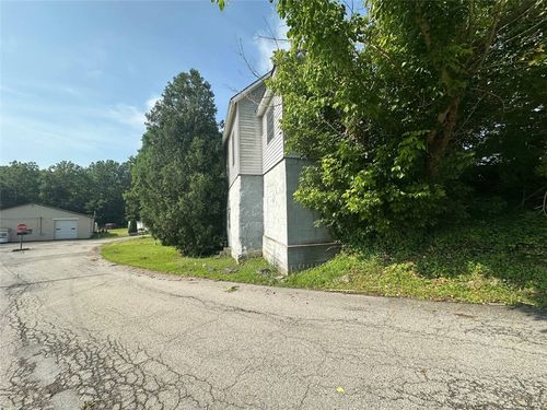 235 Kangaroo Hill Rd, Lowber, PA, 15660-1009 | Card Image