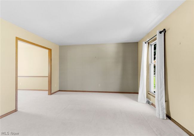 View of carpeted empty room | Image 5