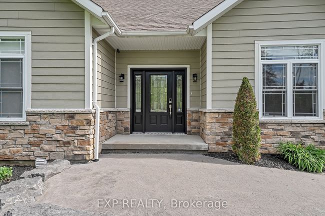 155 Wilbert Cox Dr, House other with 5 bedrooms, 4 bathrooms and 9 parking in Carp ON | Image 4