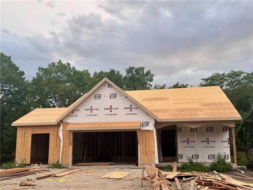 8646 Eagle Creek Drive, De Soto, KS, 66018 | Card Image