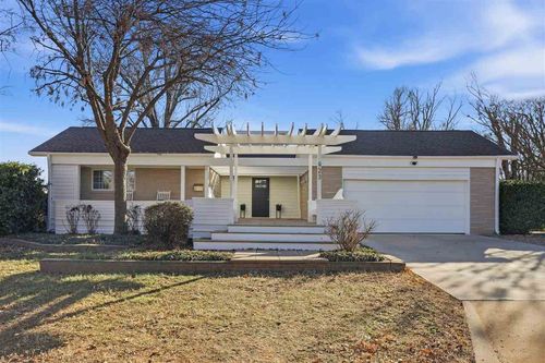 923 W Will Rogers Dr, Stillwater, OK, 74075-2732 | Card Image