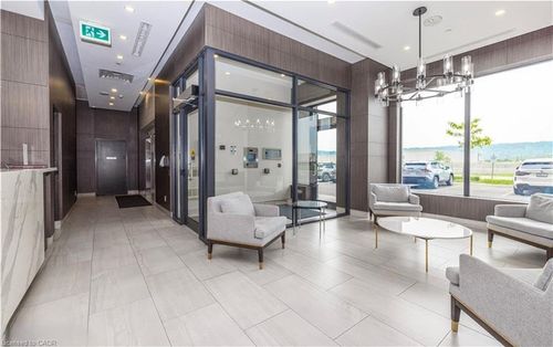 905-550 N Service Rd, Grimsby, ON, L3M0H9 | Card Image