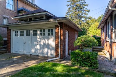 170 St. Clair Blvd, House other with 5 bedrooms, 3 bathrooms and 4 parking in Hamilton ON | Image 2