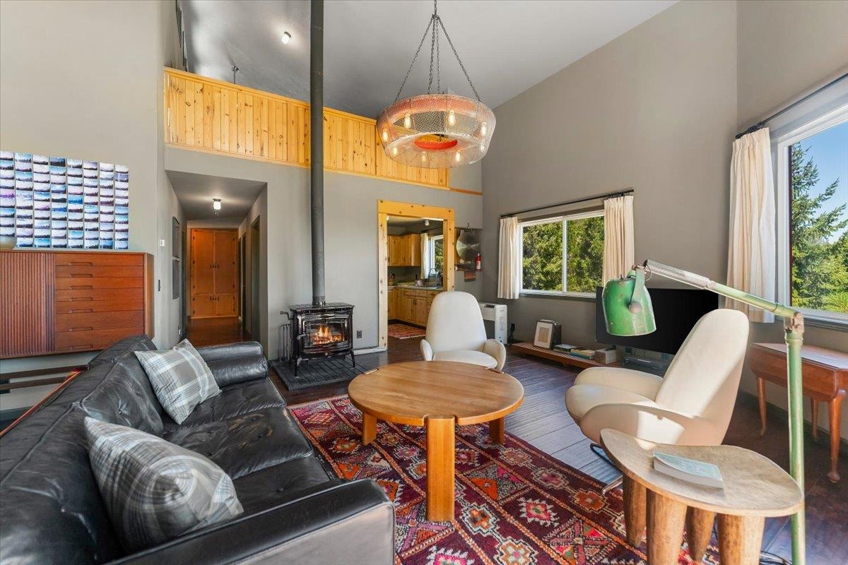 Residential in Weed 5