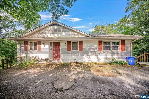 16 Sunset Trl, ROCKAWAY, NJ, 07866-4710 | Card Image
