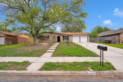 7022 Forest Meadow St, San Antonio, TX, 78240-3206 | Card Image