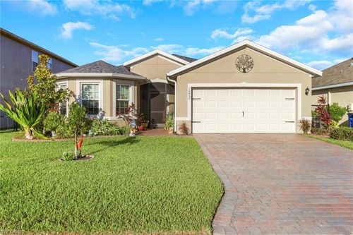 10452 Canal Brook Ln, LEHIGH ACRES, FL, 33936-6628 | Card Image