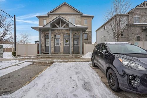 17d-388 Old Huron Rd, Kitchener, ON, N2R0J5 | Card Image