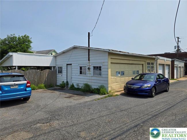 2018 Hanover Ave, House other with 4 bedrooms, 2 bathrooms and null parking in Allentown PA | Image 40