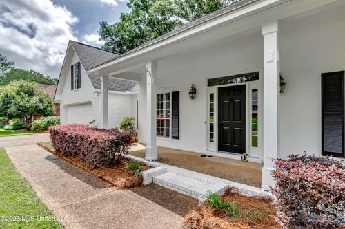 434 Autumn Creek Dr, Ridgeland, MS, 39157-4132 | Card Image