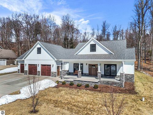 9339 E Summerfield Dr, Traverse City, MI, 49684-7538 | Card Image