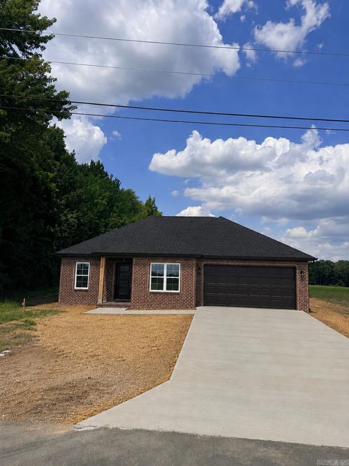 103 East Florida Street, Beebe, AR, 72012 | Card Image