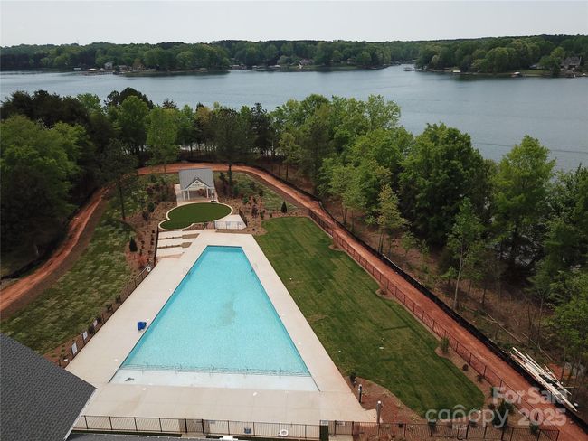 27 - 7392 Deer Hollow Road, House other with 4 bedrooms, 4 bathrooms and null parking in Sherrills Ford NC | Image 47