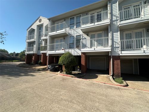 1008-9823 Summerwood Cir, Dallas, TX, 75243-0937 | Card Image