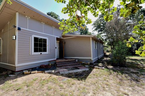 109 Travis Rd, Paige, TX, 78659-4839 | Card Image