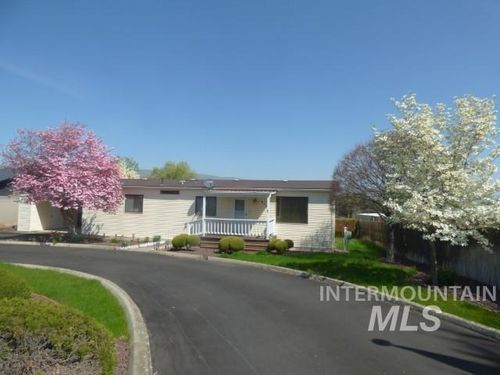 926 Frost Ln, Clarkston, WA, 99403-3031 | Card Image