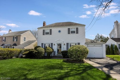 31 Burlington Rd, Clifton, NJ, 07012-2110 | Card Image