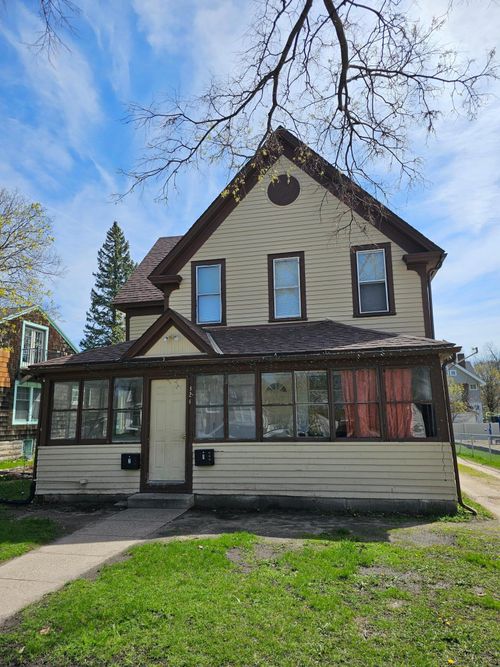 324 N Holcombe Ave, Litchfield, MN, 55355-2223 | Card Image