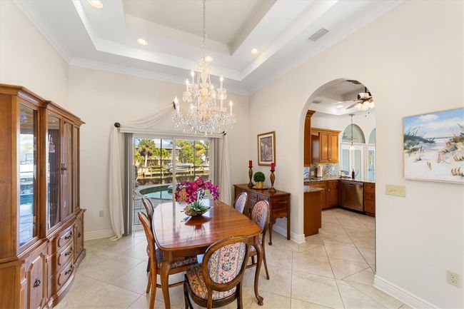 4937 Oxford Dr, House other with 3 bedrooms, 2 bathrooms and null parking in SIESTA KEY FL | Image 10