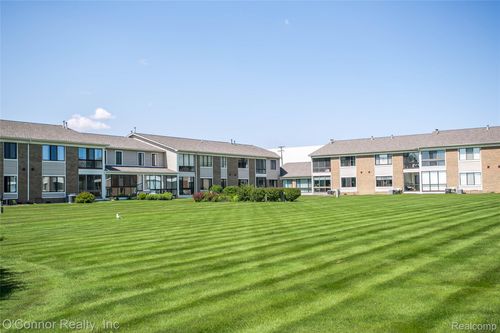 53-1660 River Rd, Marysville, MI, 48040-1859 | Card Image