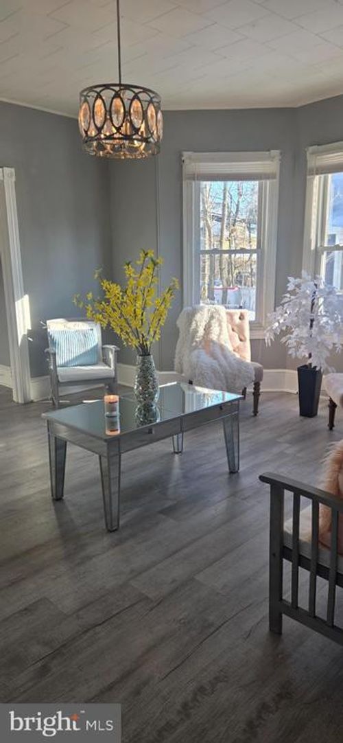 516 N West Ave, Vineland, NJ, 08360-3511 | Card Image