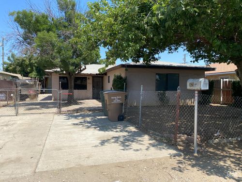 1624 Melody Ln, Bakersfield, CA, 93308-2222 | Card Image
