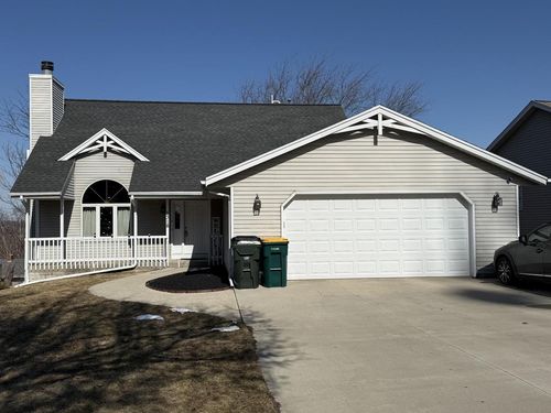1318 Jefferson St, West Bend, WI, 53090-1347 | Card Image