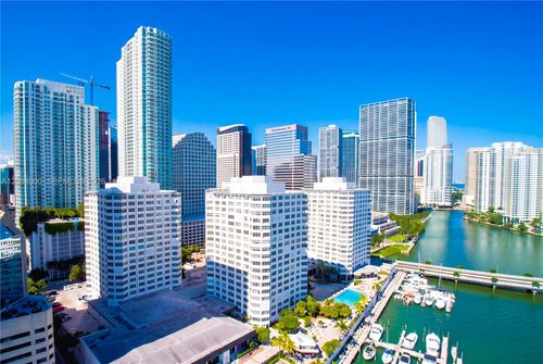 1961-801 Brickell Bay Dr, Miami, FL, 33131-2952 | Card Image