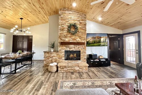 2721 High Pine Loop, Overgaard, AZ, 85933-5197 | Card Image
