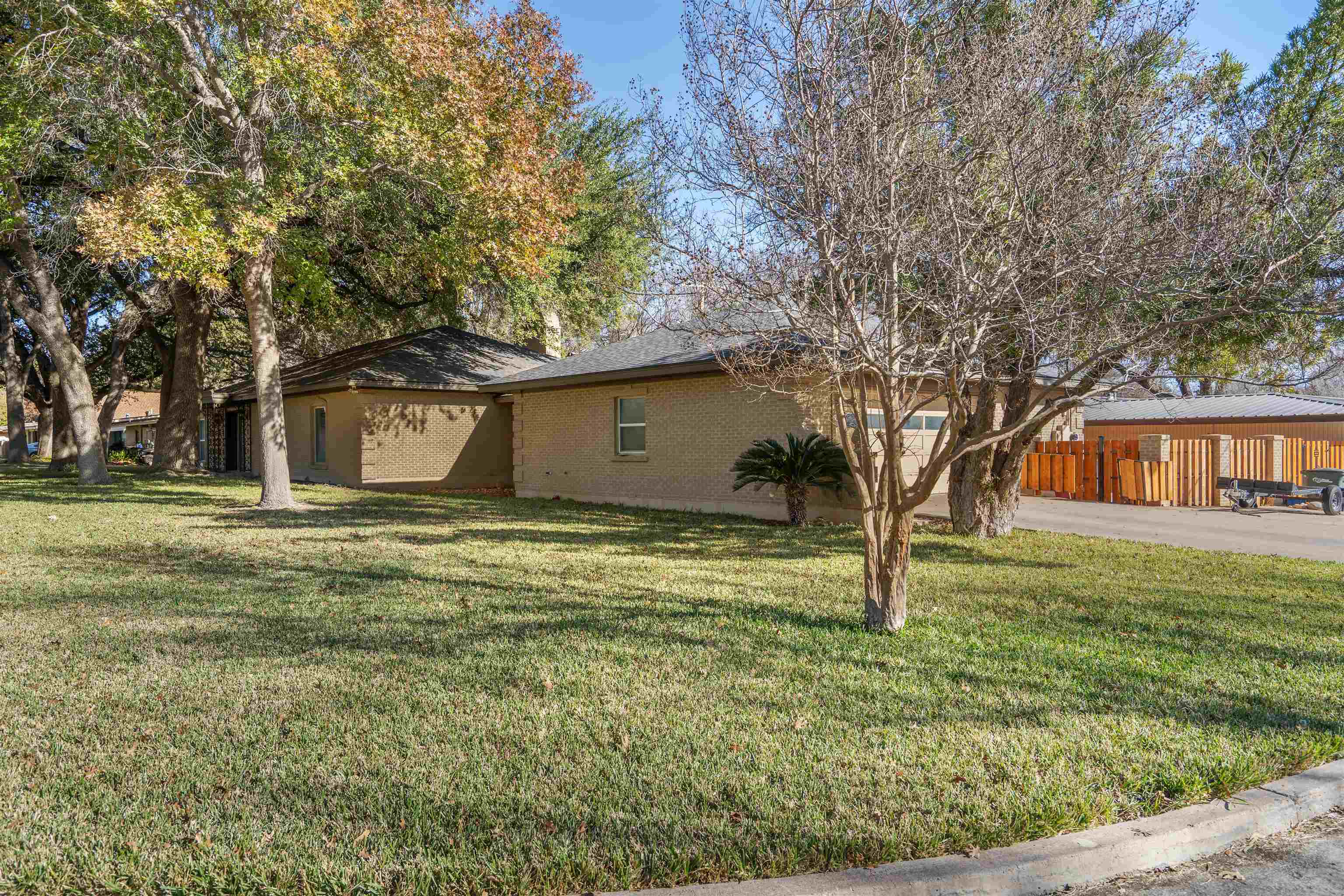 Residential in Del Rio 3