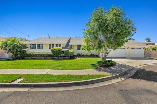 106 El Capitan Dr, Chula Vista, CA, 91911-1516 | Card Image