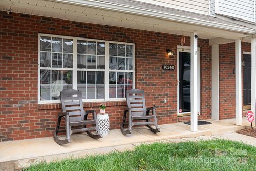 10548 English Setter Way, Charlotte, NC, 28269-1356 | Card Image