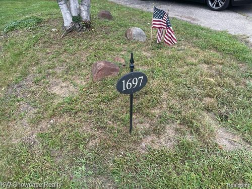 0000 Highland Park Dr, Highland, MI, 48356 | Card Image