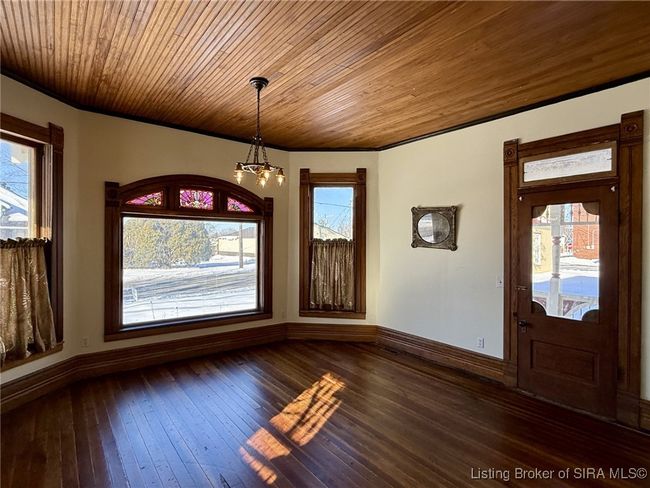 140 S Sycamore St, Home with 3 bedrooms, 3 bathrooms and null parking in Campbellsburg IN | Image 14