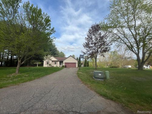 4564 Leeward Dr, Pleasant Lake, MI, 49272-9783 | Card Image