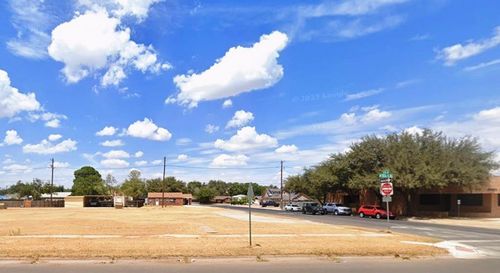 1800 W Texas Ave, Midland, TX, 79701-6562 | Card Image