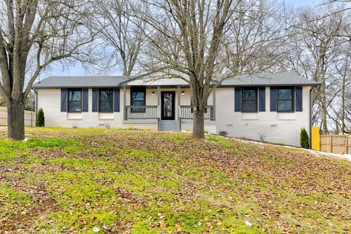 8125 Gordon Ln, Hermitage, TN, 37076-2108 | Card Image