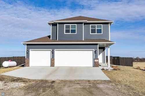 606 Sheyenne Dr, Abercrombie, ND, 58001-2806 | Card Image