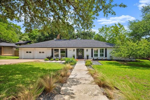 8714 Silverhill Ln, Austin, TX, 78759-7417 | Card Image