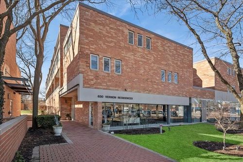 apt-2-630 Vernon Ave, Glencoe, IL, 60022-1683 | Card Image