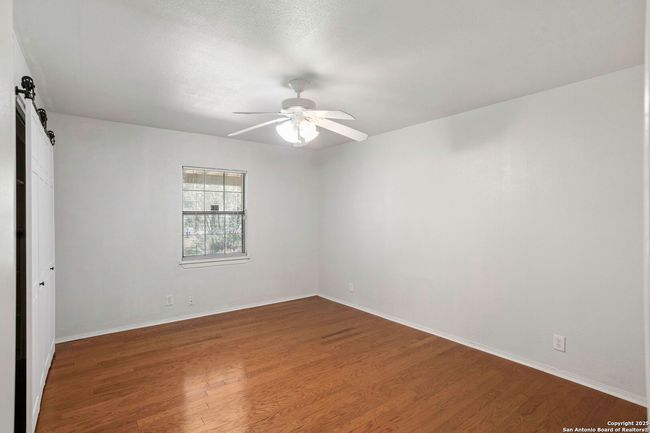 18218 Scenic Loop Rd, House other with 3 bedrooms, 2 bathrooms and null parking in Helotes TX | Image 15