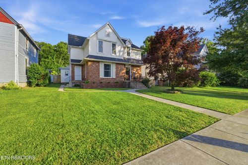 726 Clinton St, Harriman, TN, 37748-2601 | Card Image