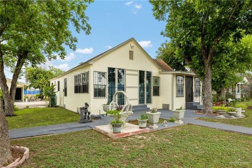 218 E Sam Houston Blvd, Pharr, TX, 78577-5440 | Card Image