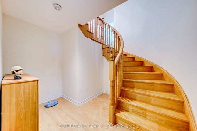 65 Busch Ave, House other with 6 bedrooms, 4 bathrooms and 2 parking in Markham ON | Image 32