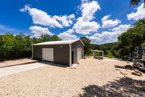 12341 Park Road 37, Lakehills, TX, 78063-6917 | Card Image