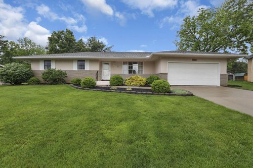 6174 Chinaberry Dr, Columbus, OH, 43213-3322 | Card Image