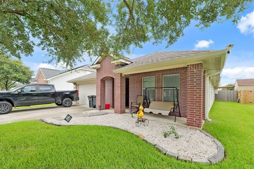 15010 Sunset Villa Ct, Humble, TX, 77396-6116 | Card Image