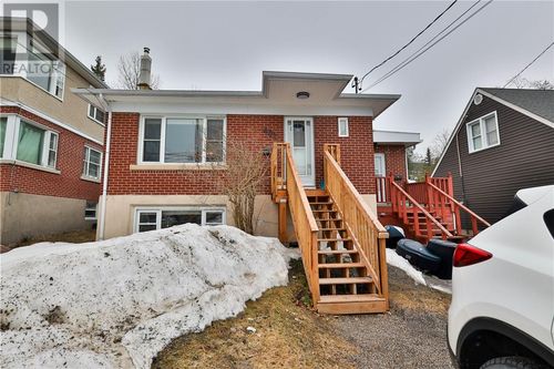 401 York St, Sudbury, ON, P3E2A8 | Card Image