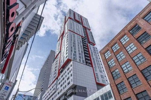 914-318 Richmond St W, Toronto, ON, M5V0B4 | Card Image
